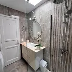 Daruma 1-bedroom With Sea Views