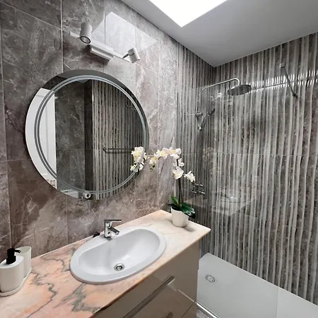 Daruma 1-bedroom With Sea Views Lejlighed *