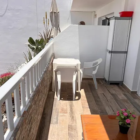 Daruma 1-bedroom With Sea Views Lägenhet Costa Teguise